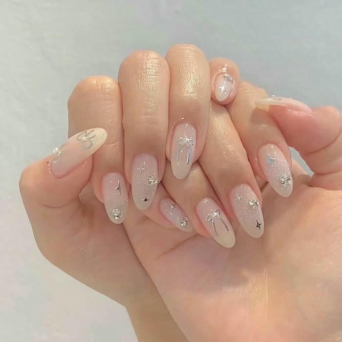 nail mắt mèo kim cương trắng