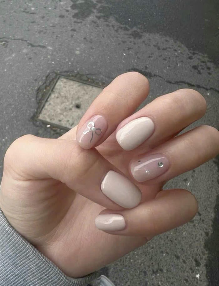 nail màu trắng sữa