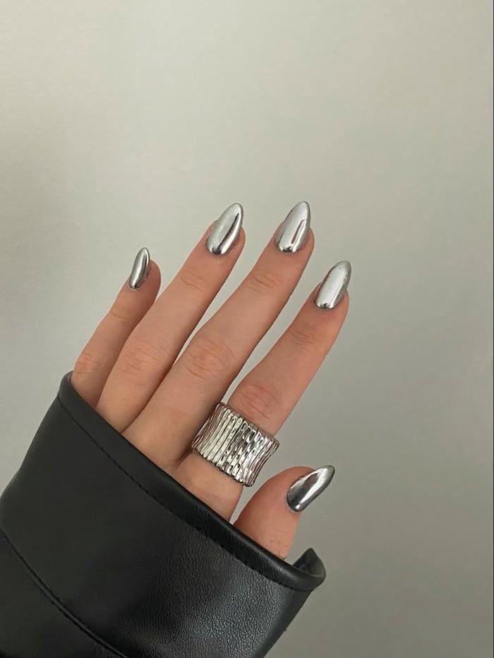 nail màu xám bạc đẹp