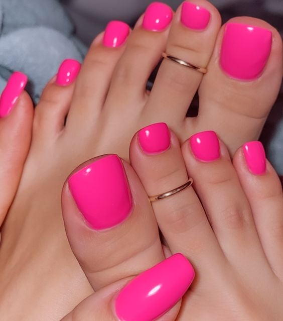 nail móng chân màu hồng