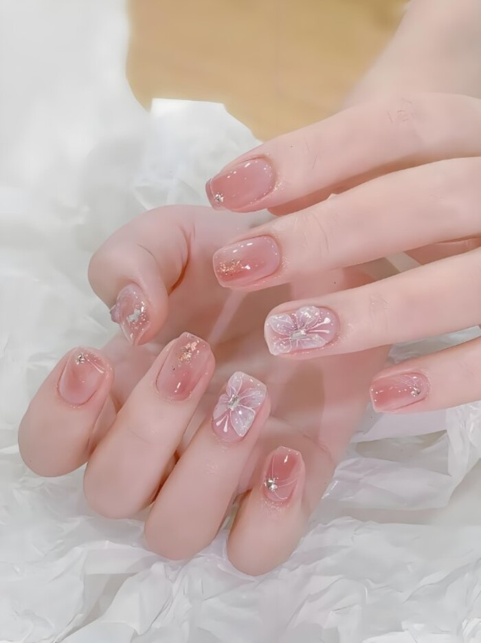 nail móng ngắn cực sang