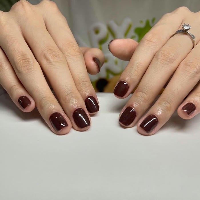 nail móng vuông nhẹ nhàng