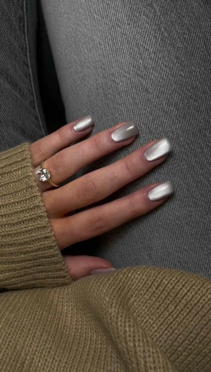 nail nhũ bạc