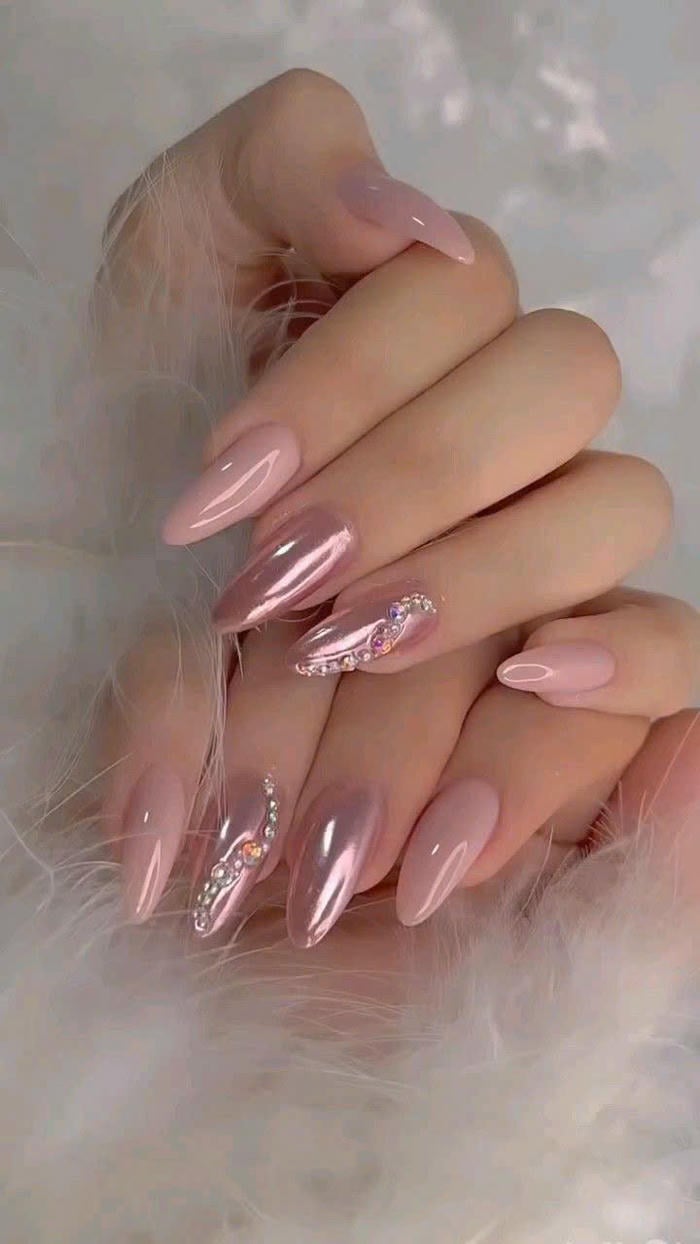 nail trắng gương cute