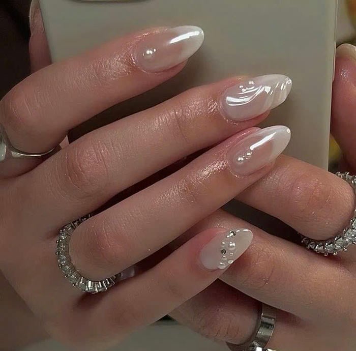 nail trắng sữa tráng gương
