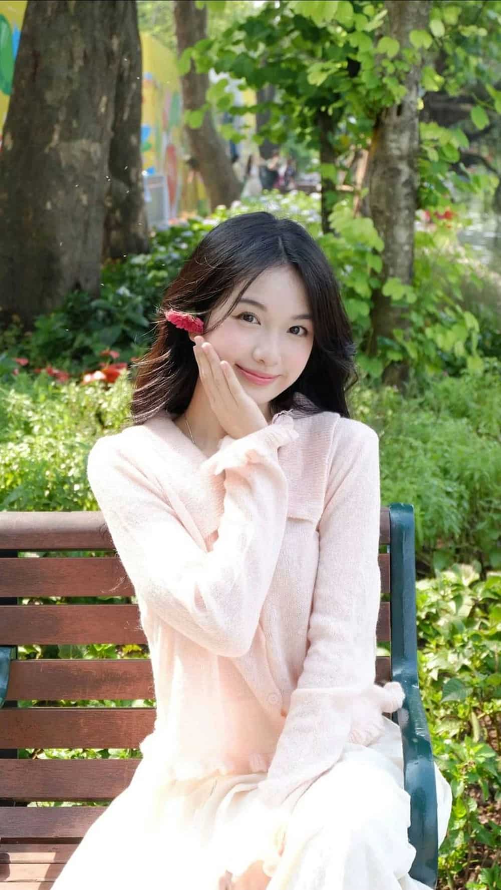 697697ea42da5484f86a89e30e50bcb9