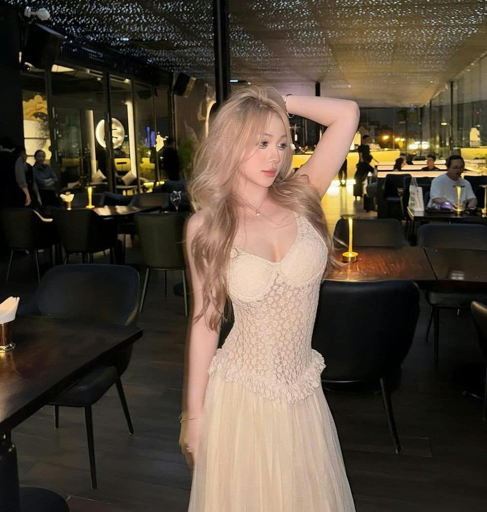 Ảnh Trần Hà Linh thu hút