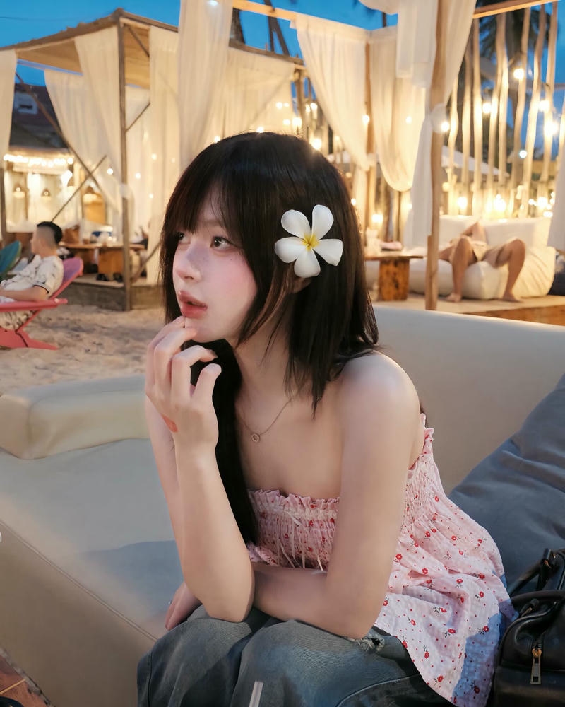 Ảnh gái xinh 2k9 cài hoa