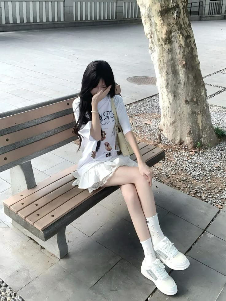 Ảnh hot girl chân dài xinh.