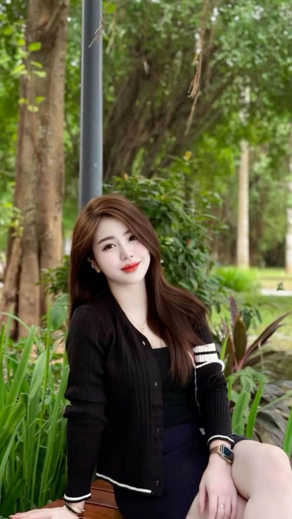 Gái xinh 2k9 trong sáng