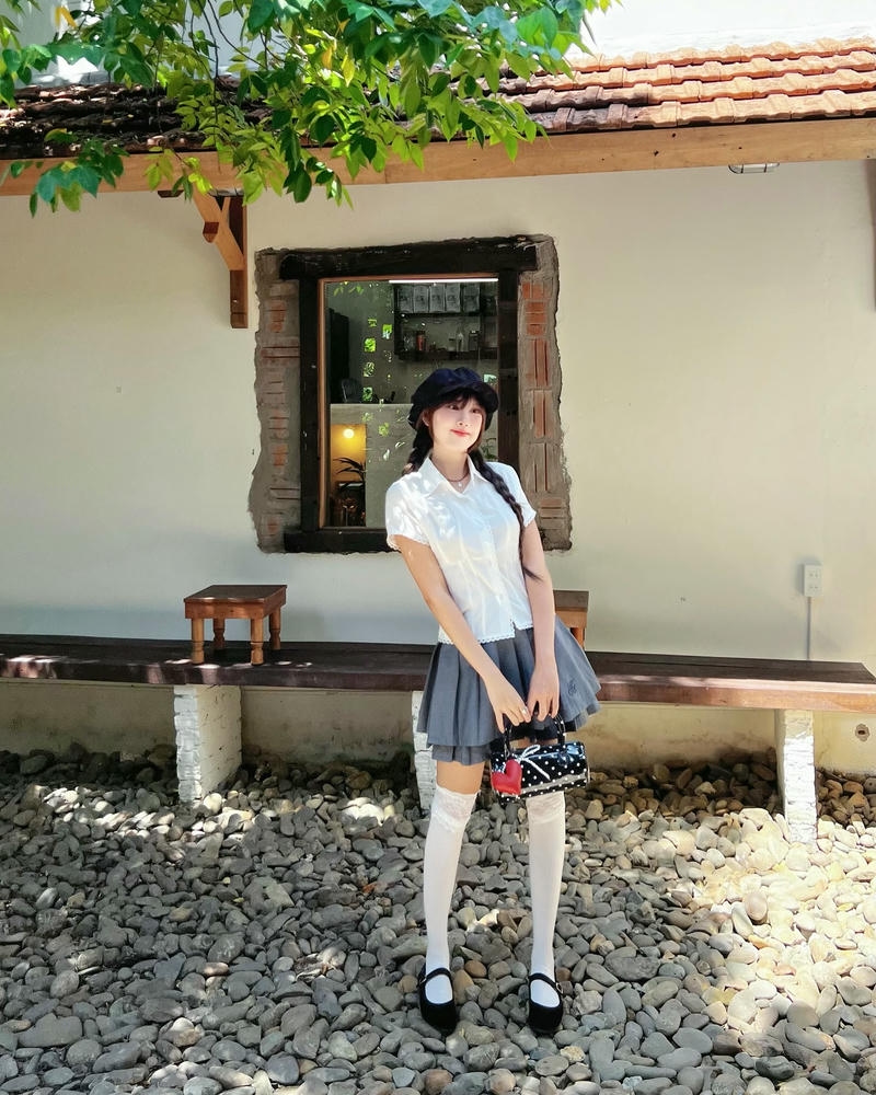 ảnh gái xinh 2k9 mặc váy