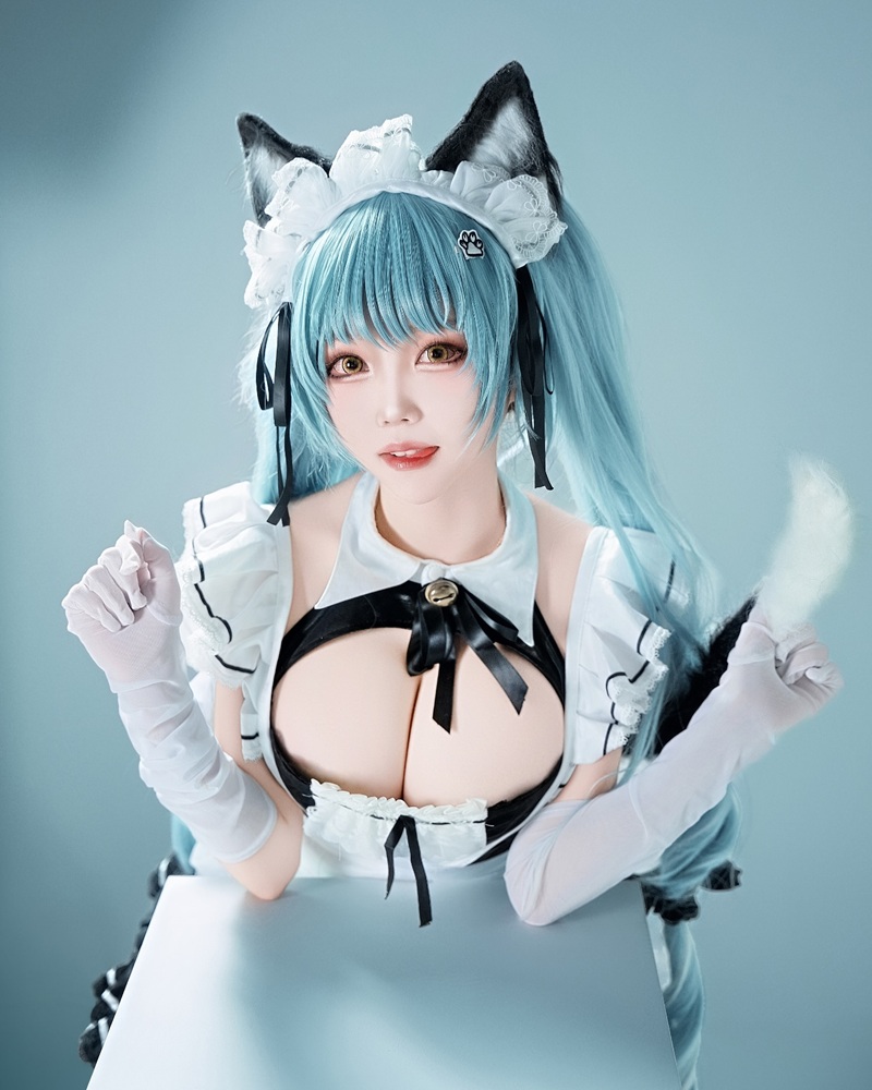 ảnh gái xinh cosplay khoe ngực