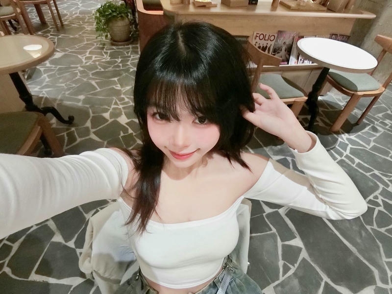 ảnh gái xinh genZ dáng ngon