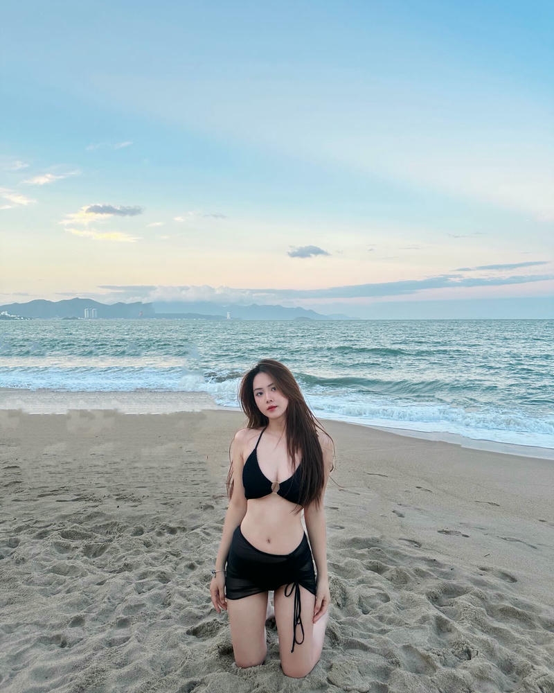 ảnh gái xinh mặc bikini đáng yêu