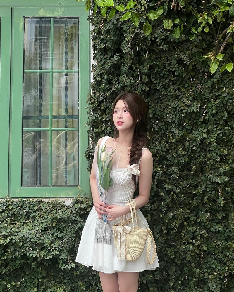 ảnh hotgirl insta mặc váy
