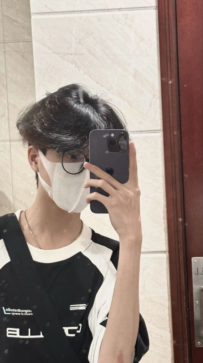 ảnh trai đẹp đeo kính