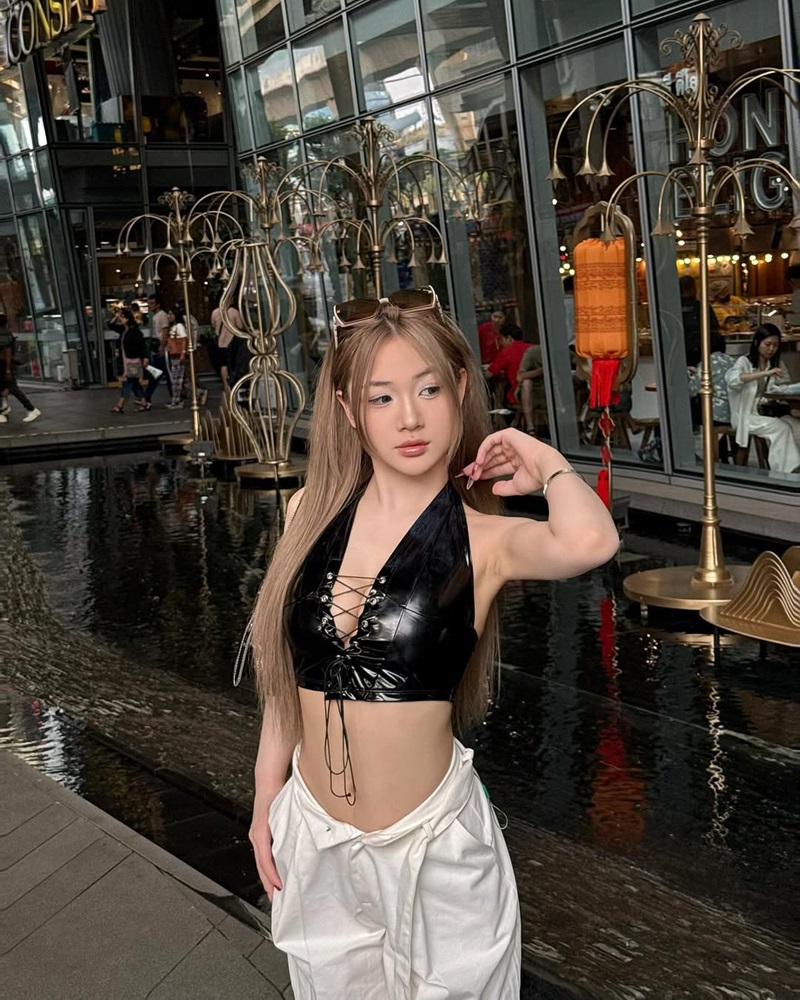 ảnh trần hà linh ngầu