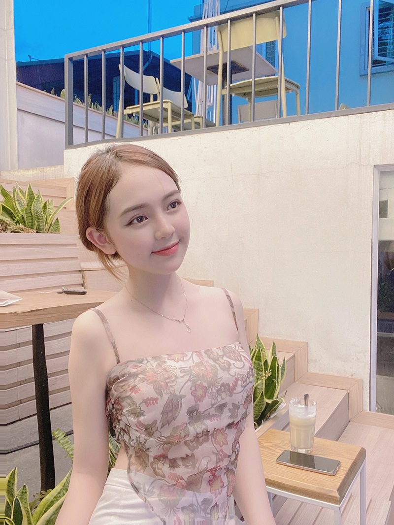 ảnh trần huyền châu cười