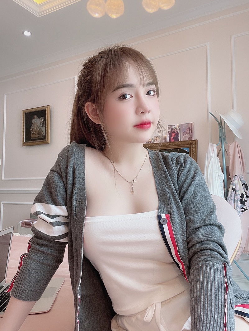 ảnh trần huyền châu inh đẹp
