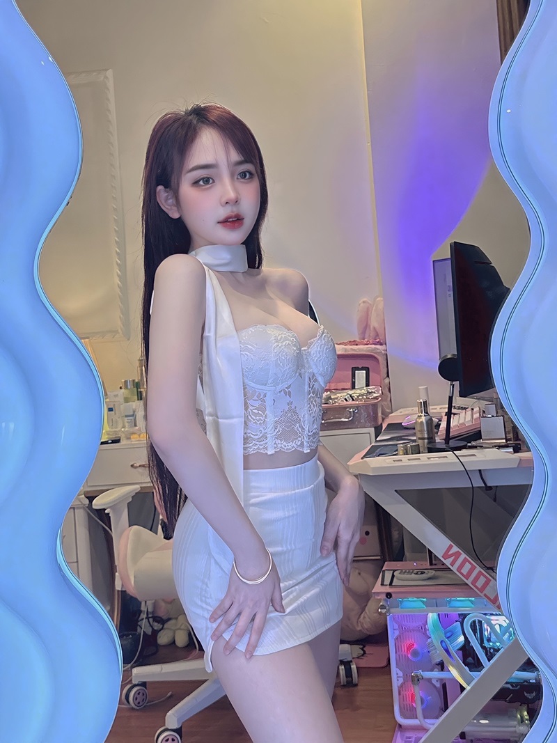 ảnh trần huyền châu sexy