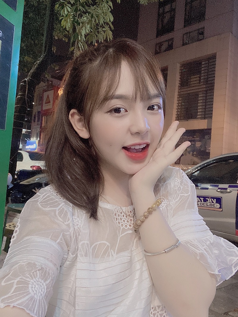 ảnh trần huyền châu xinh