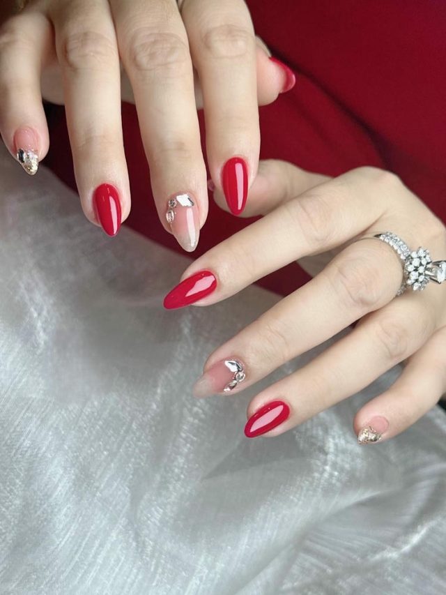 nail đơn giản nhẹ nhàng màu đỏ