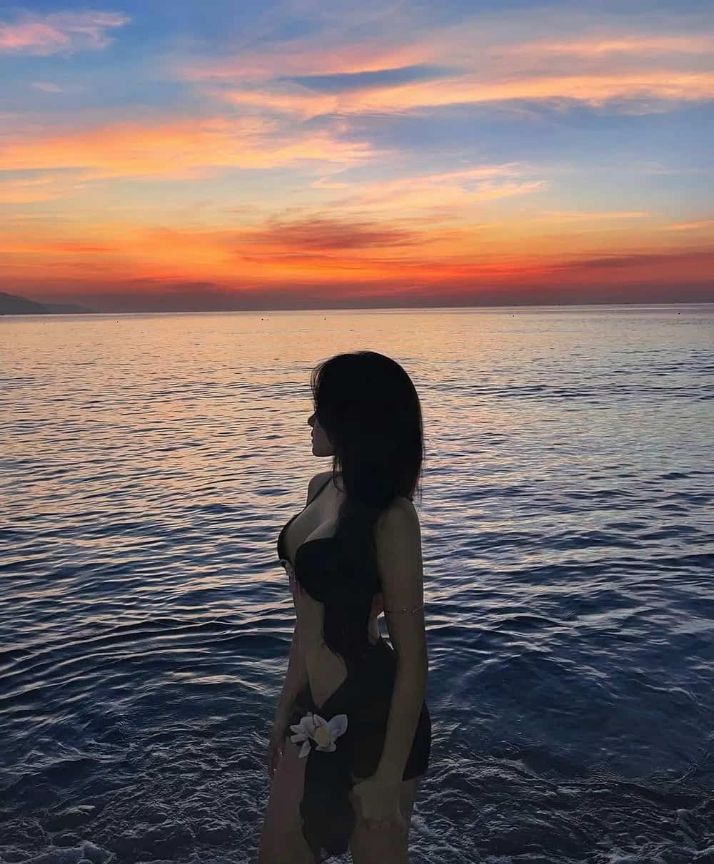 gái xinh 18 tuổi đẹp.