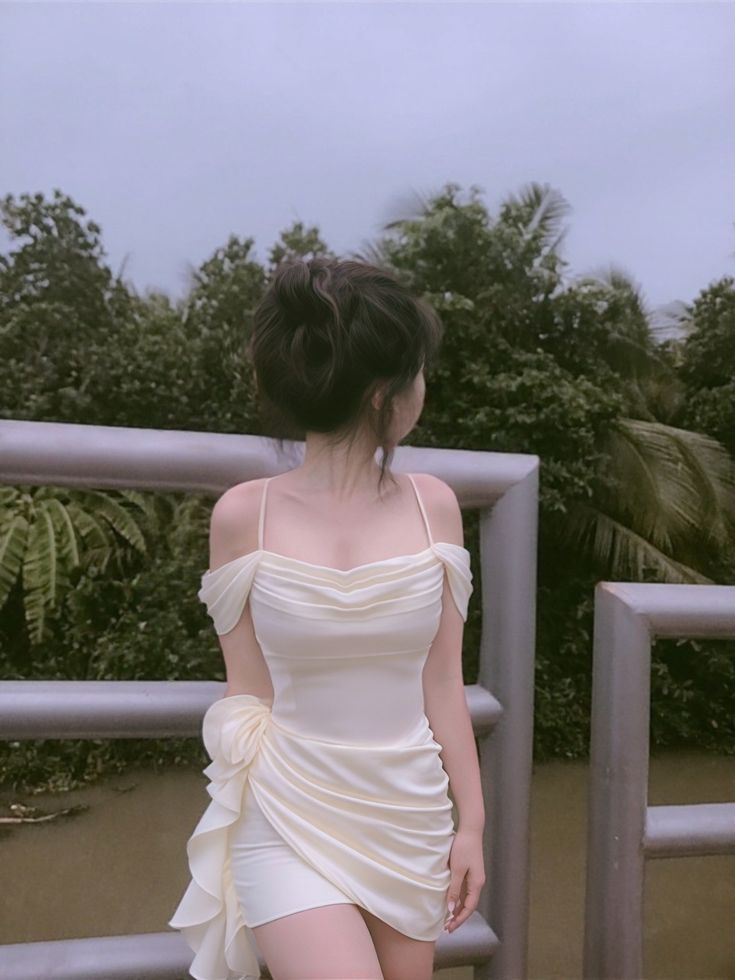 gái xinh 2k7 rạng rỡ