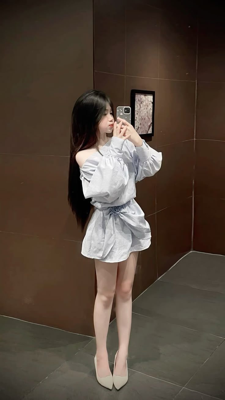 gái xinh 2k7 trẻ trung