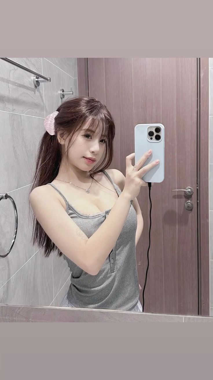 gái xinh 2k8 sắc nét