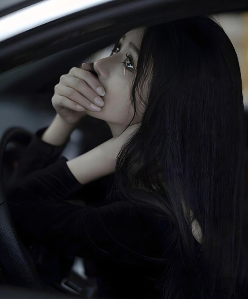 gái xinh buồn 1