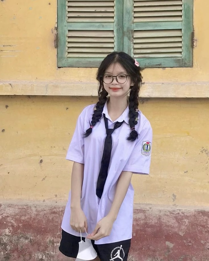 gái xinh k11 cười