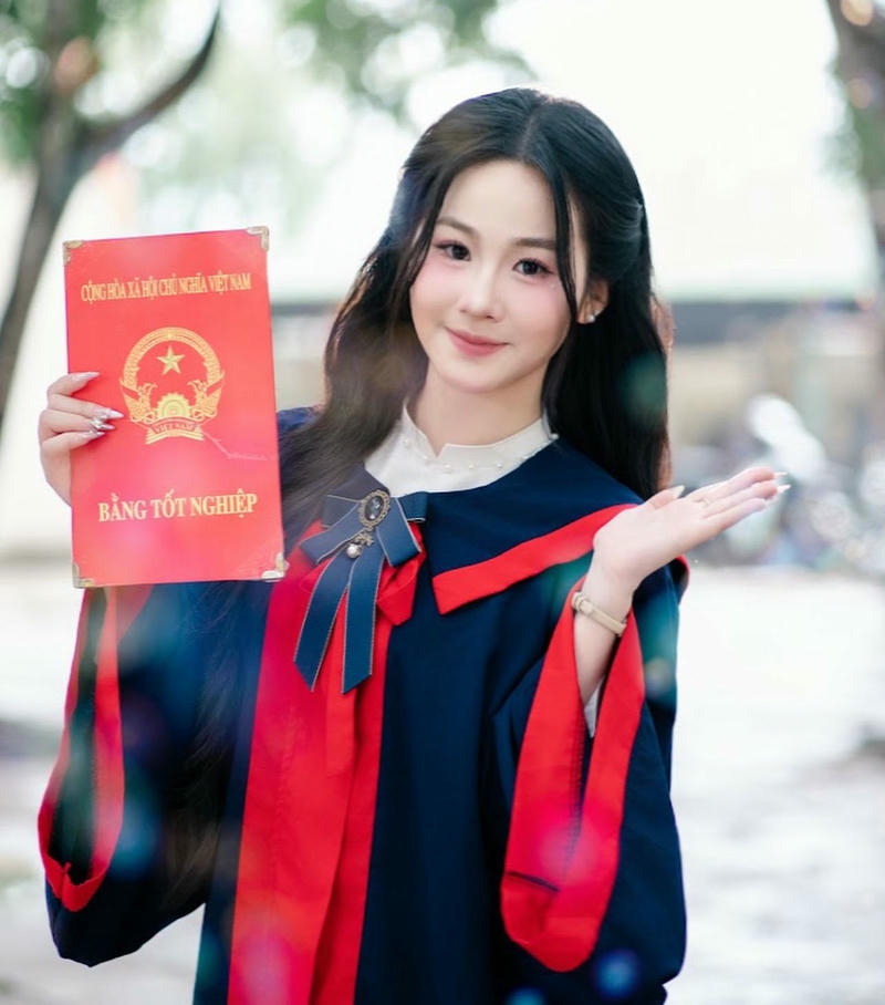 gái xinh k7 chụp kỷ yếu