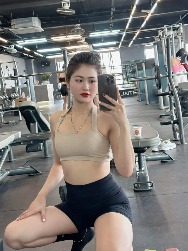 gái xinh tập gym