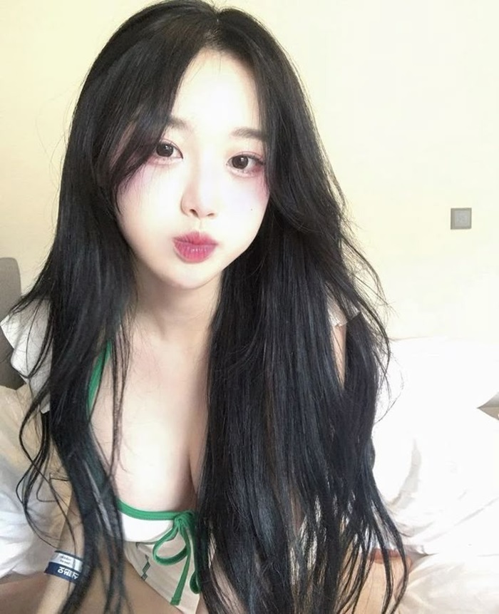 hình ảnh gái xinh 2k9 dâm đãng