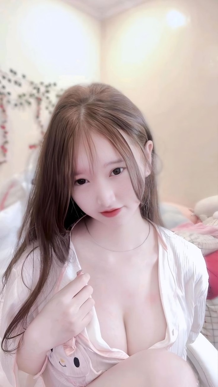 hình ảnh gái xinh 2k9 khiêu gợi