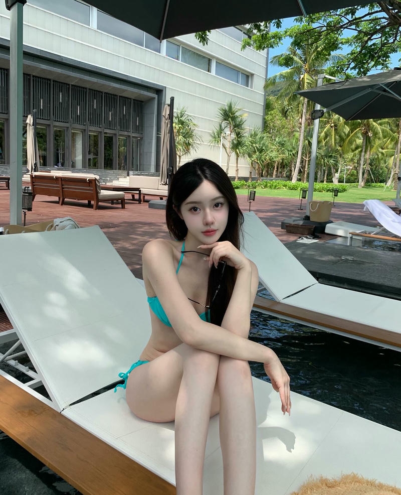 hình ảnh gái xinh bikini nóng bỏng