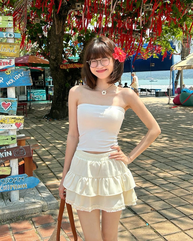 hình ảnh gái xinh đeo kính cực đẹp