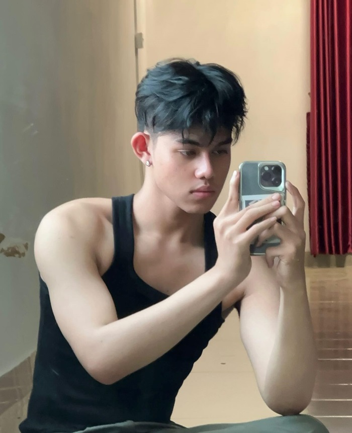 hình ảnh trai đẹp 6 múi ngầu lòi