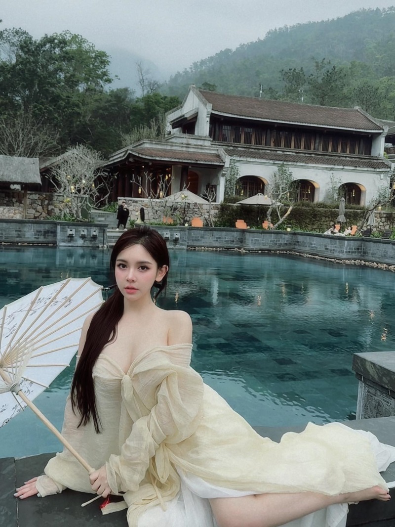 hình ảnh trần huyền châu