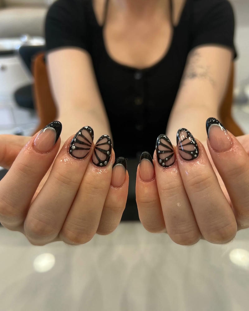 nail bướm