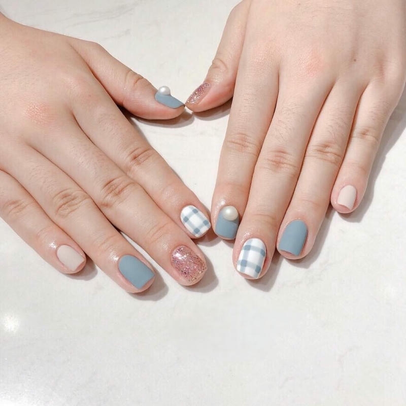 nail caro