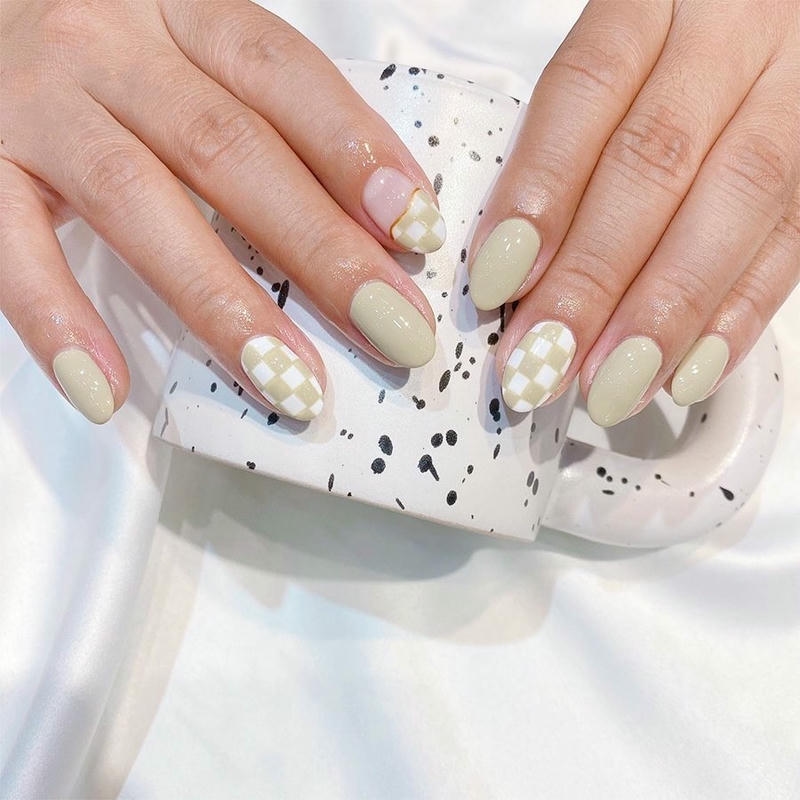 nail caro màu ghi