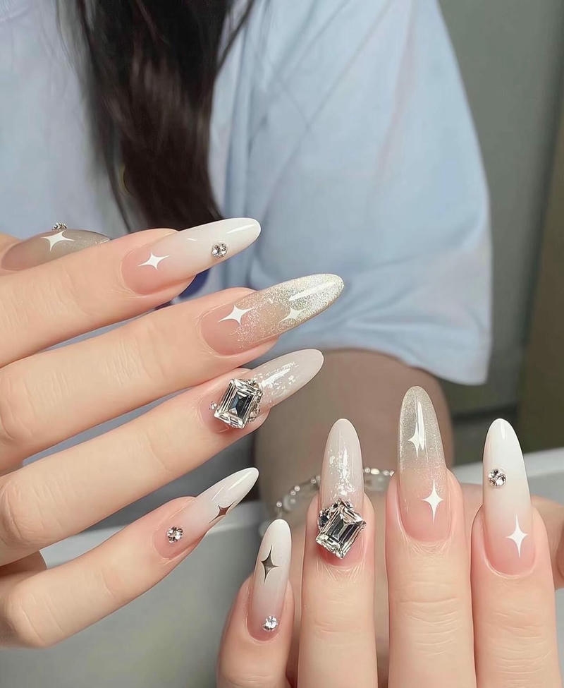 nail chụp kỷ yếu đính đá