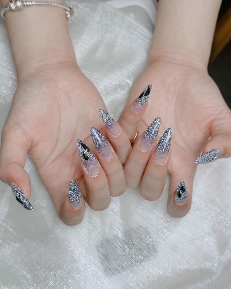 nail chụp kỷ yếu kim tuyến