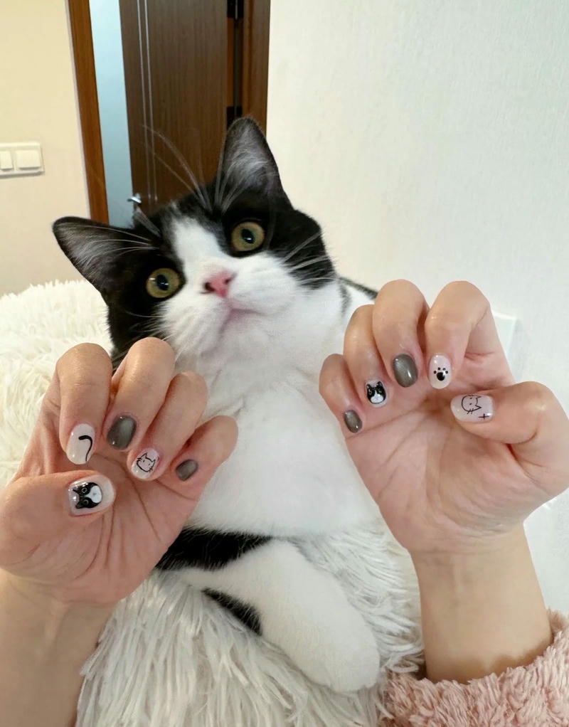 nail con mèo hót