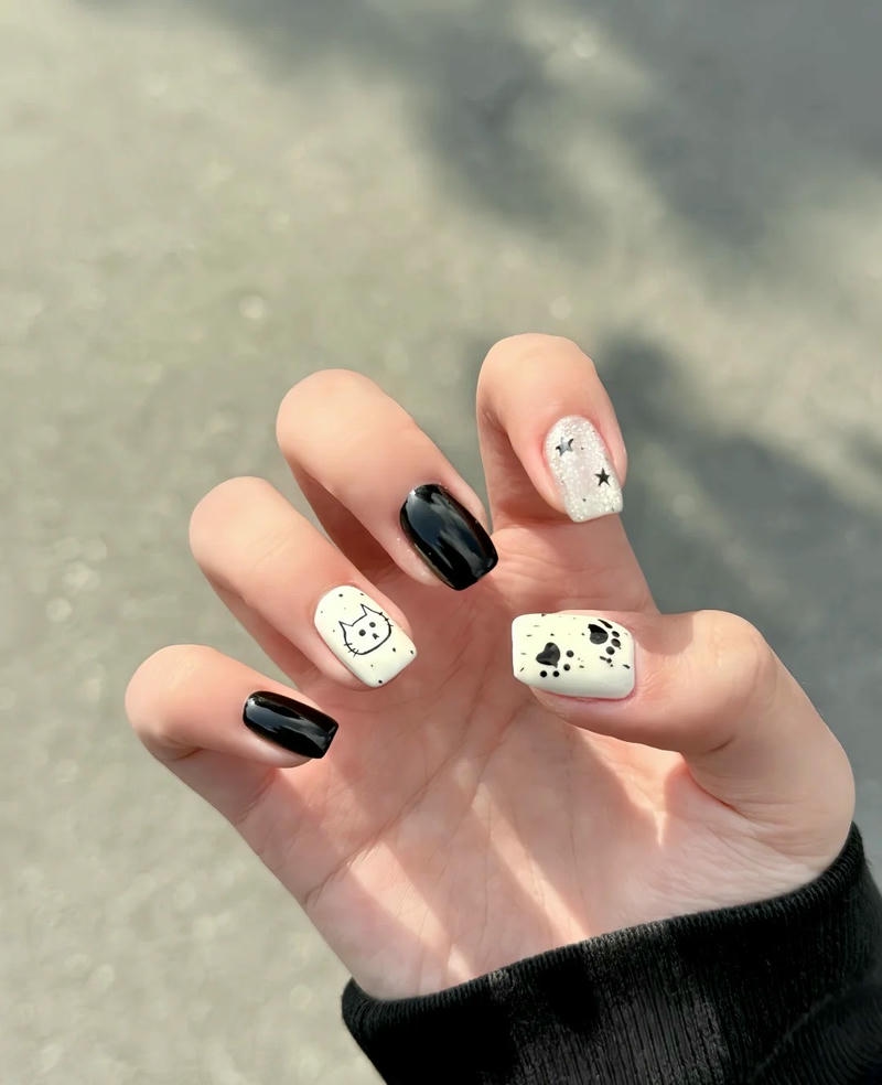 nail con mèo sữa