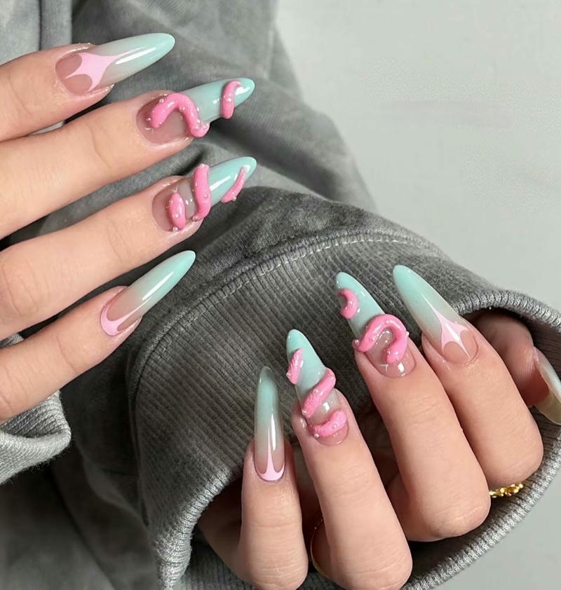 nail con rắn hồng