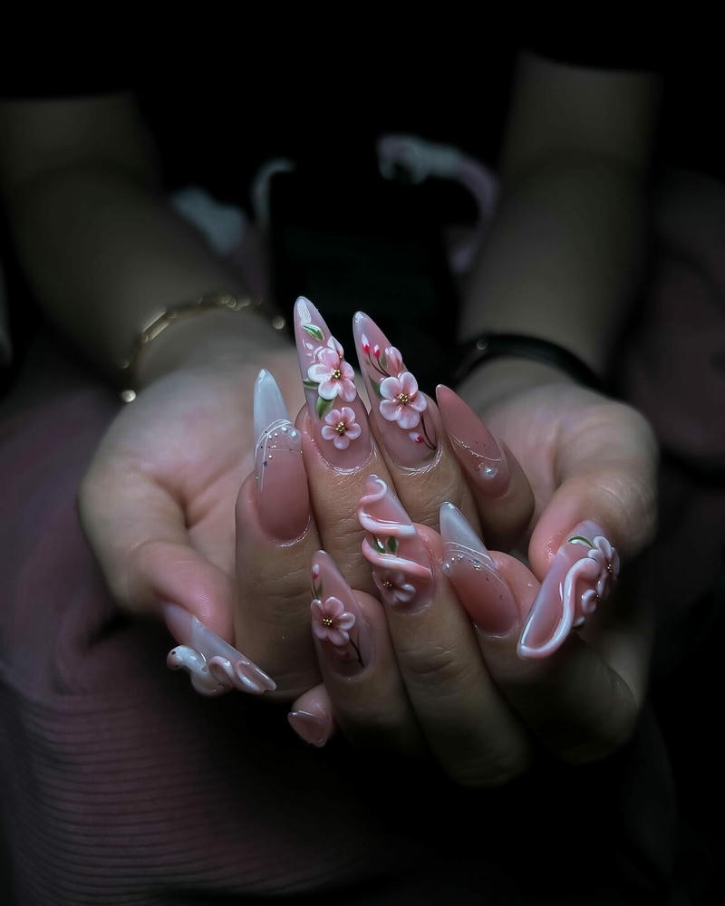 nail con rắn hồng