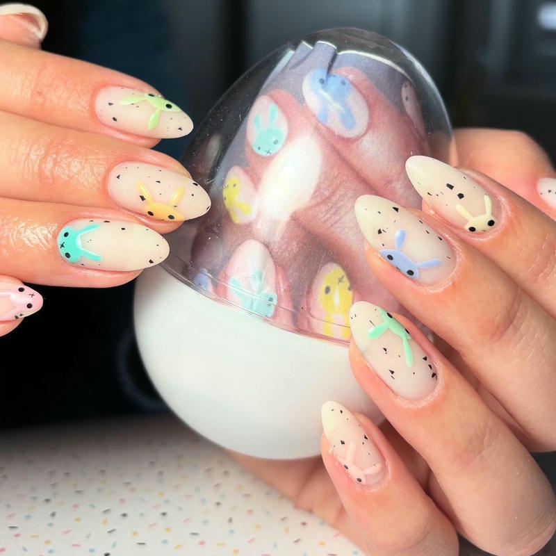 nail con thỏ chứng cút